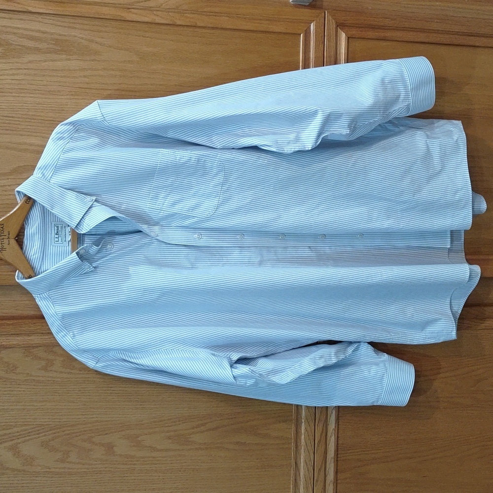 L.L.Bean Mens Dress Shirt Size 18-36 Blue/ White Pinstriped Long Sleeves